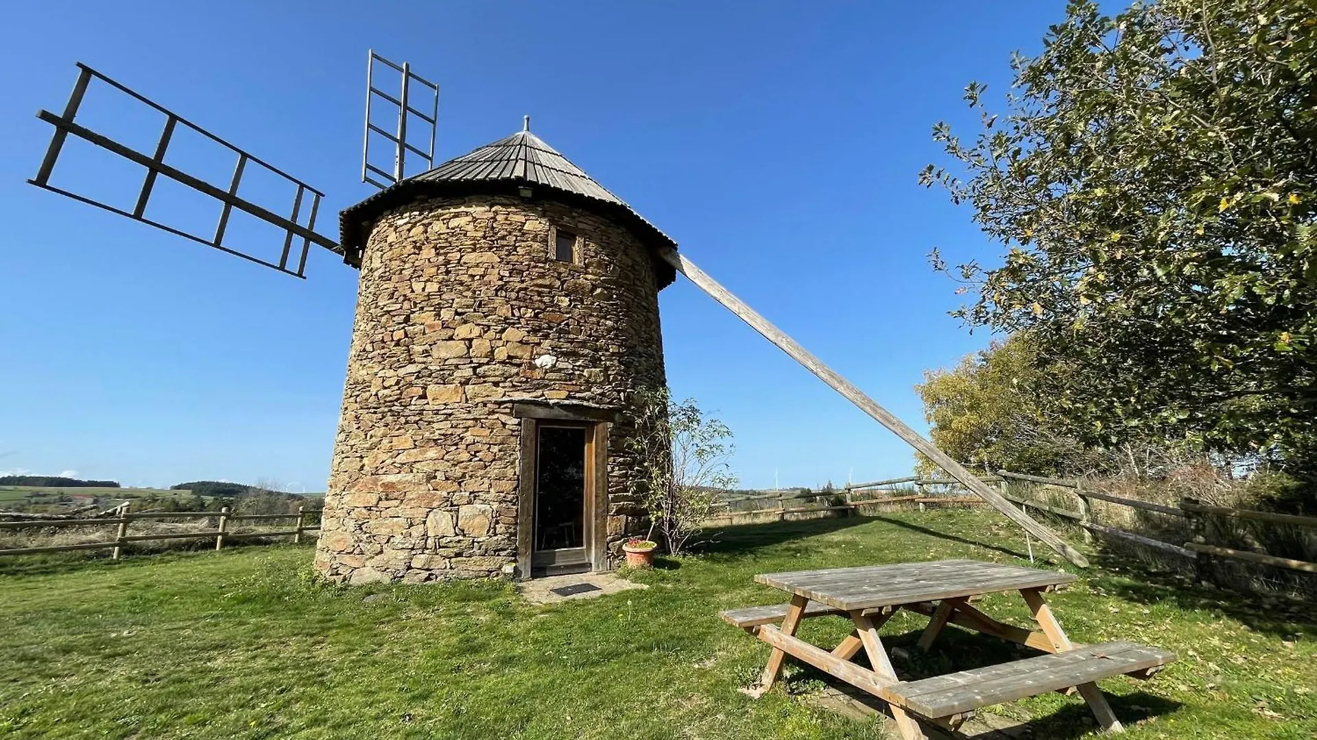 Petit Moulin Avec Jardin, Pres Des Moulins Et Eoliennes - Fr-1-582-213 Villa Ally